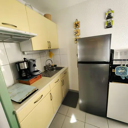 T2 Calme Avec Parking, Proche Pour 4 Personnes - Fr-1-607-216 Daire Agde