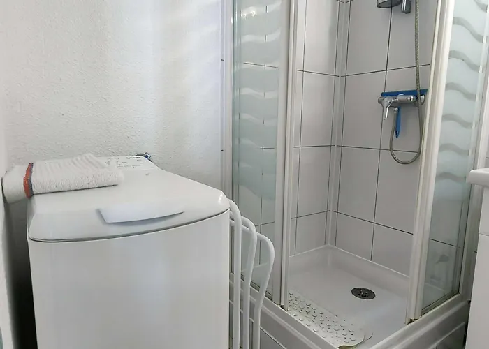 T2 Calme Avec Parking, Proche Pour 4 Personnes - Fr-1-607-216 Appartement Agde